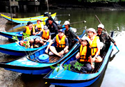 Local Life Tour นั่งเรือ ล่องแพ ชมธรรมชาติ ทานซีฟู้ด